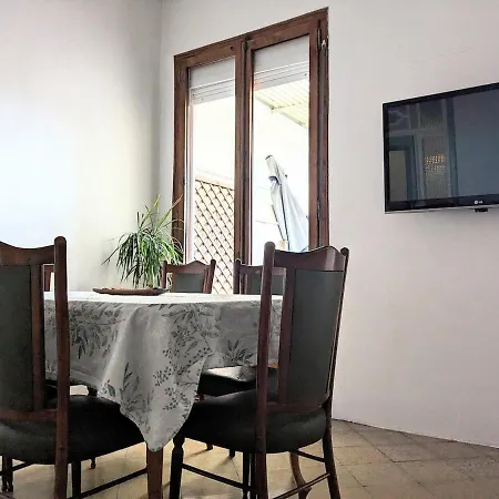 Centric 100m From The