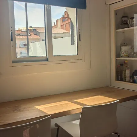 Centric 100m From The Lägenhet *